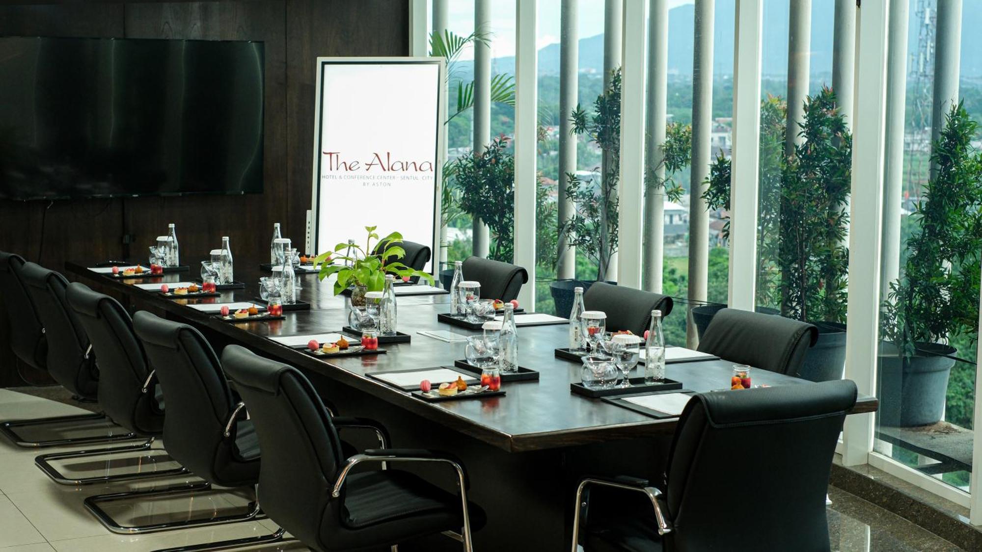 The Alana Hotel And Conference Sentul City By Aston Bogor Exterior photo